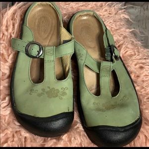 Green keen sandals